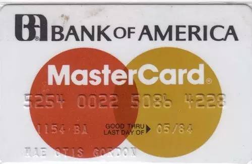 世界知名信用卡万事达卡（MasterCard）更换全新极简风格logo设计