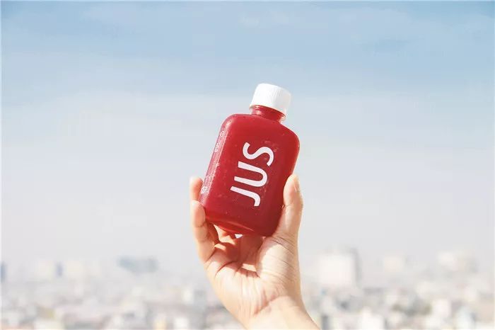 越南冷榨果汁品牌JUS ,从logo到包装全新形象